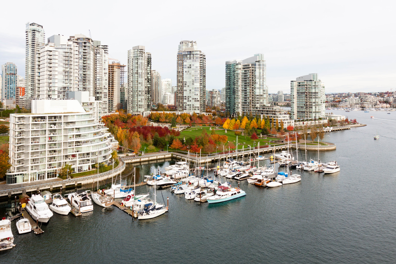 Illustration for article titled Pics from the (Bridge)side: 2016-10-23 Over Granville Street Bridge